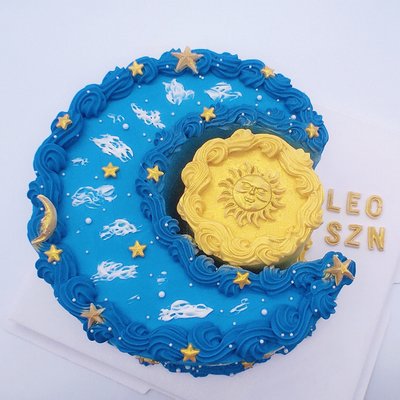Sun & Moon Cake ☀️🌙