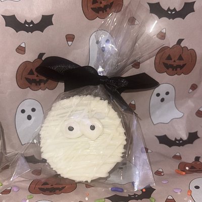 Halloween Oreo Pucks