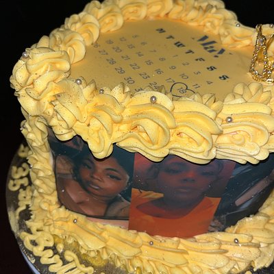 8” Calendar Cake With Photos Wrapped Around