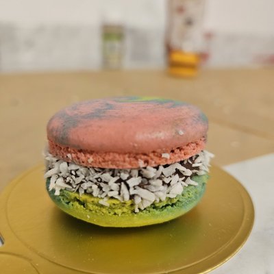 Bounty Macarons, dozen 