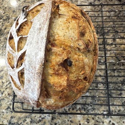 Sun Dried Tomato, Mozzarella, Parmesan 
