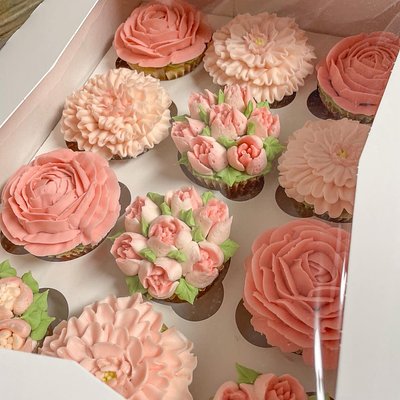 Dozen Custom Cupcakes