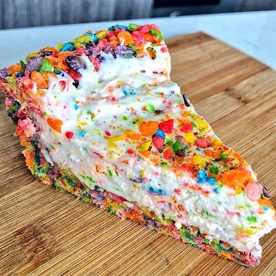  Fruity Pebbles Cheesecake 