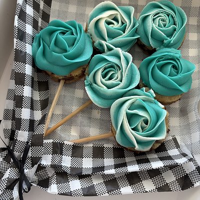 Long Stem Roses - Bunch Of 6