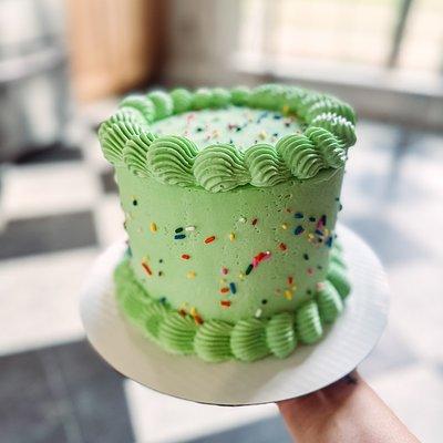 Custom 6 inch Cake 