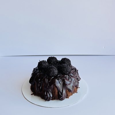 Chocolate Cake With Brigadeiro 