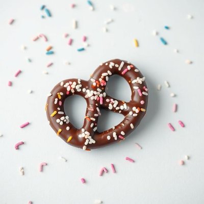 Chocolate Dipped Pretzels