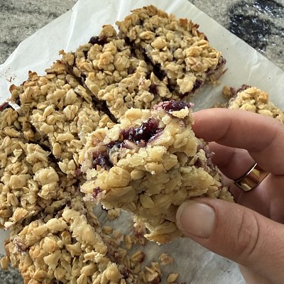 Strawberry Jam Oatmeal Bars