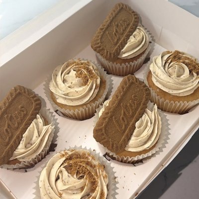 Half Dozen (6) Cupcakes 