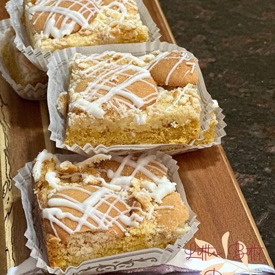Banana Pudding Blondies                  1/2 Dozen 