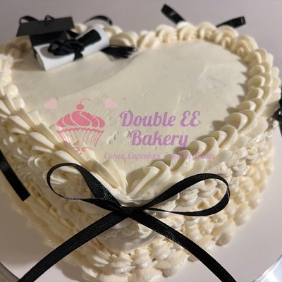 10 Inch Vintage Heart Cake