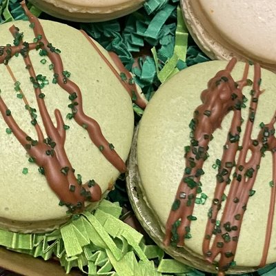 Mint Chocolate Macaron