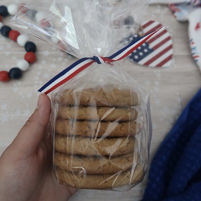 CLASSIC Peanut Butter Cookies 