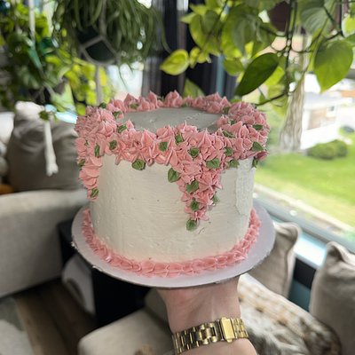 2 layer - 6 inch cake 