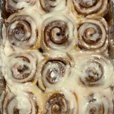 Soft Vanilla Cinnamon Rolls