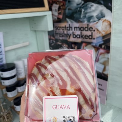 Guava and Cheese Roll