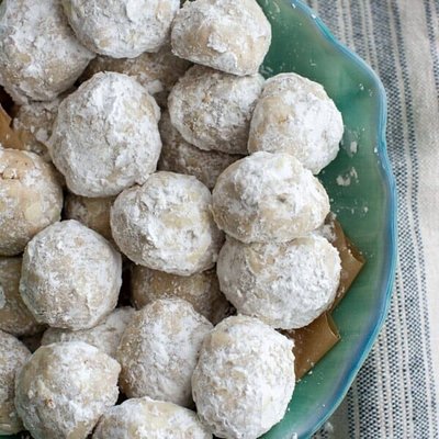 Sourdough Snowball Cookies