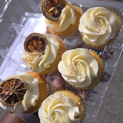 Wedding CUPCAKES Tasting (6 Cupcakes)