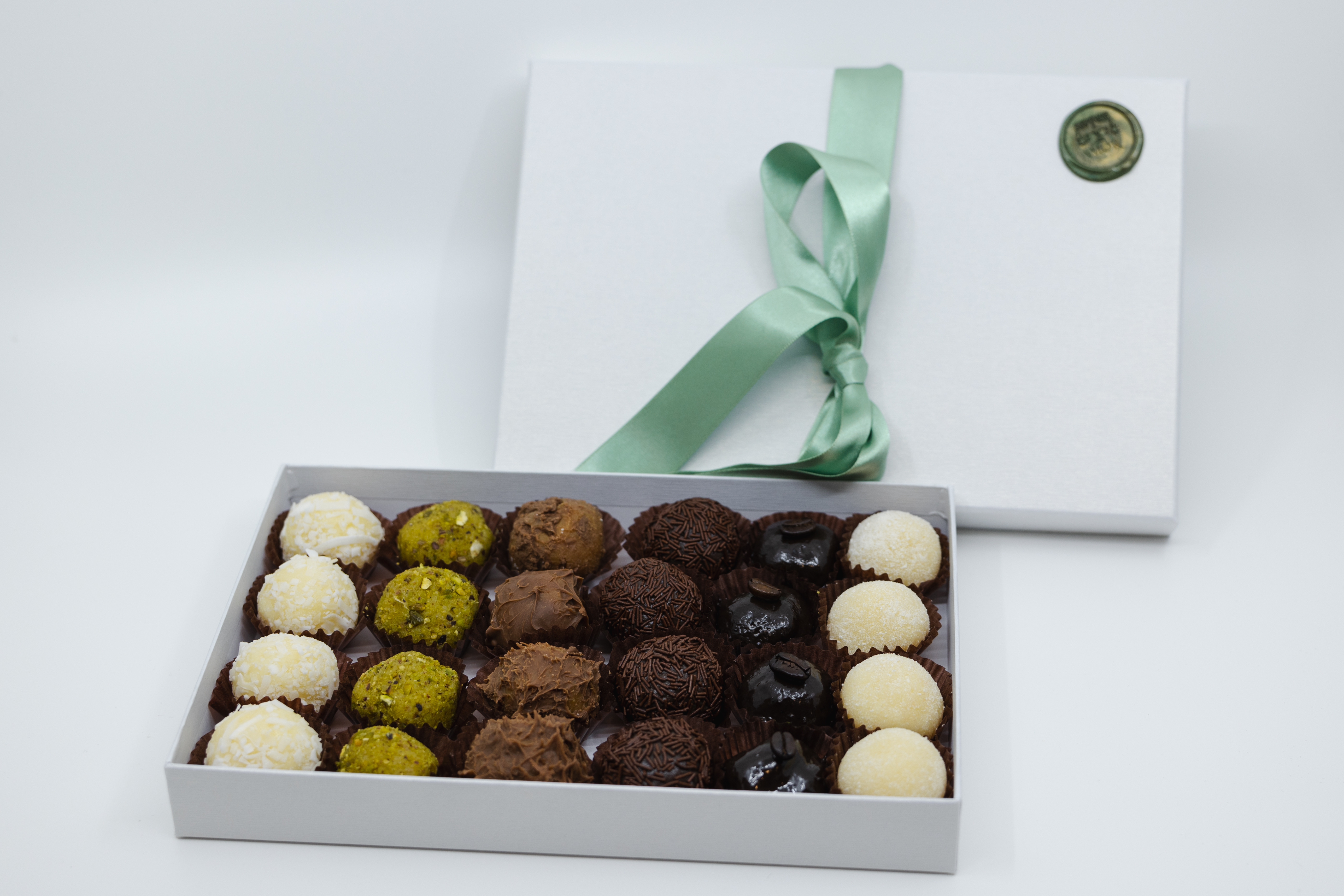 Brigadeiros Gift Box 24 Units
