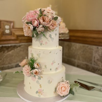 3 Tier Cakes Or Larger 