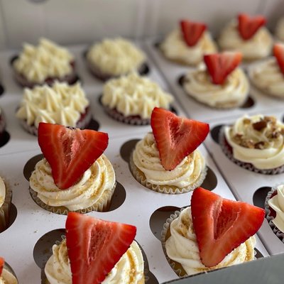 Strawberry Cheesecake Cupcakes 