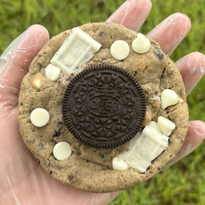 Stuffed Cookies N’ Cream Extreme