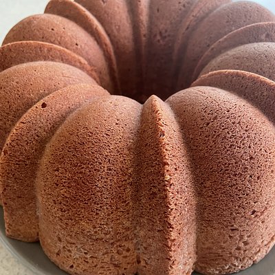 Creamcheese Red Velvet Pound Cake—Bundt 10’