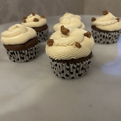 Vegan Caramel Cupcakes 6x