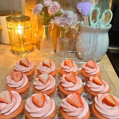 Strawberry Cupcakes 