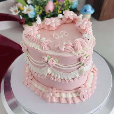 6 Inch 2 Layer Heart Cake 