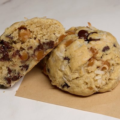 Cowgirl Caramel & Coconut Cookie