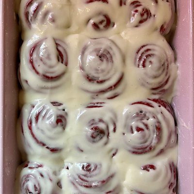 Red Velvet Cinnabuns 🤎🩷