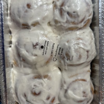 Cinnamon Rolls(4)