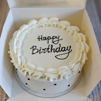 Round 10 Inch Cake 