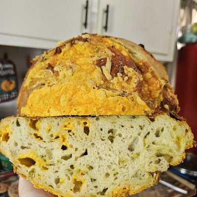 Jalapeño Cheddar Boule