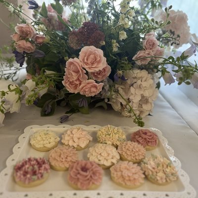 1 Dozen Floral Sugar Cookies 