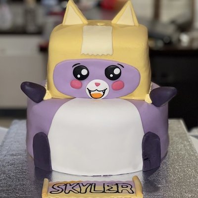 107. Character Cake Fondant 24-72 Servings 