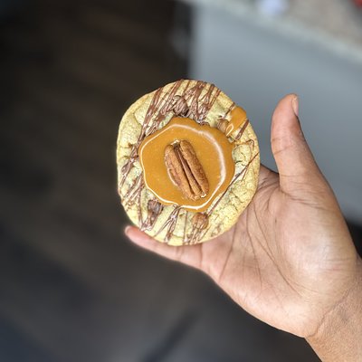 Pecan Carmel ”Turtle” Cookies