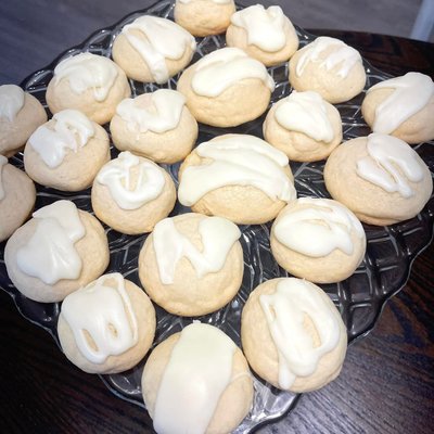 Lemon Meltaway Cookies (2 Dozen)