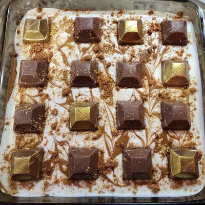 Biscoff Millionaire Bars