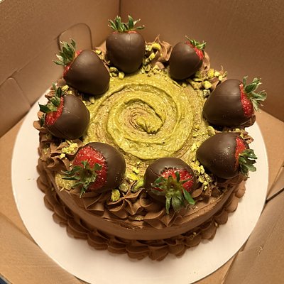 6” Dubai Chocolate Cake 