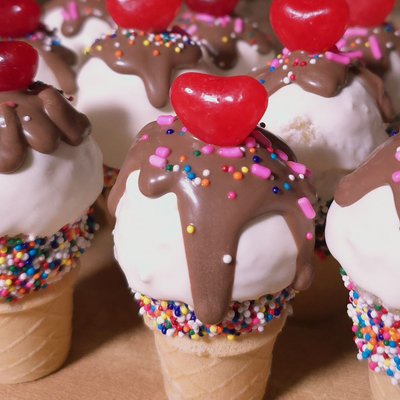 Ice Cream Cone Cake Pop 1/2 Dozen 