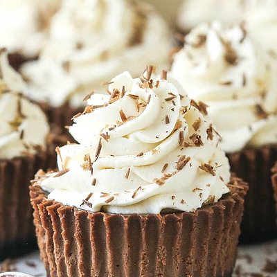 Mini Bailey’s Chocolate Cheesecakes