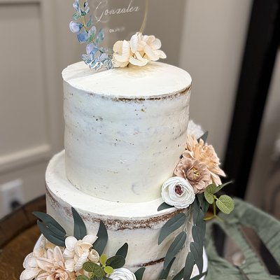 2 Tier 8” On 10” Custom Round Cake - 48 Servings