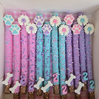 Chocolate-dipped Pretzel Rods 