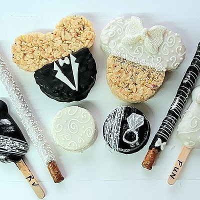 SM. Treat Box (8ct)