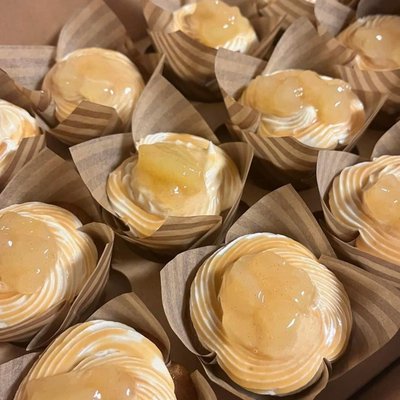 Caramel Apple Cupcakes 