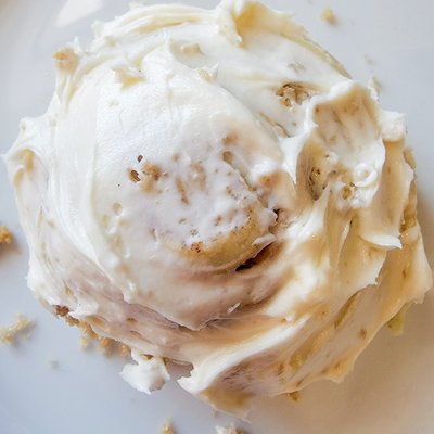 Nana's Buttercream Cinnamon Rolls  (4)