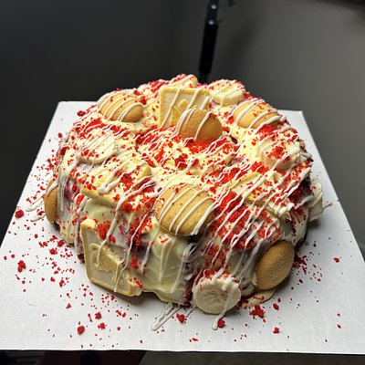 Red Velvet Banana Pudding Pound Cake 