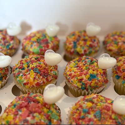 Fruity Pebbles Cupcakes 